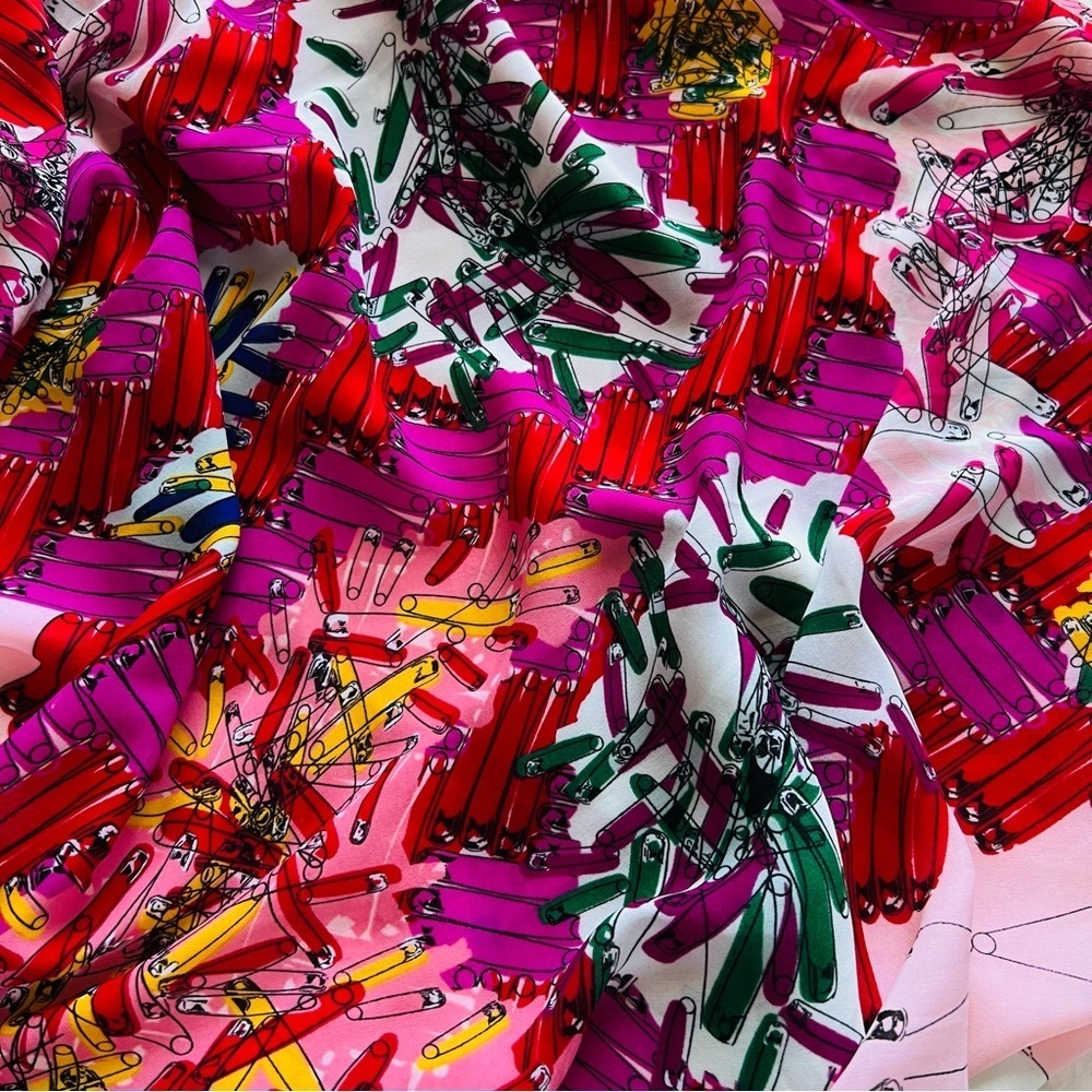 Scarf pink paisley Zac Posen for target 42x42".